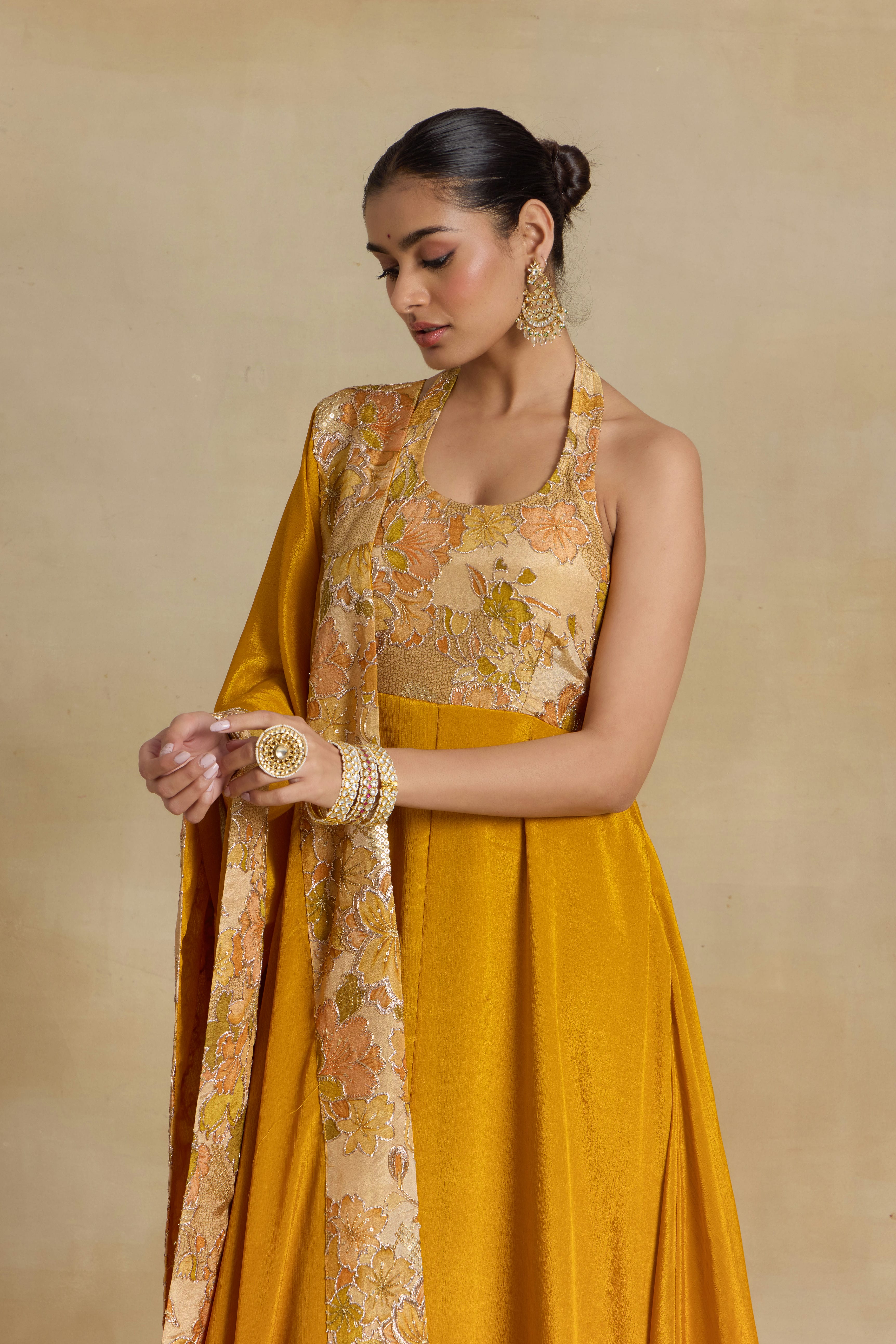 Alaya Noor Sunflower Glow Anarkali Set - Image 6