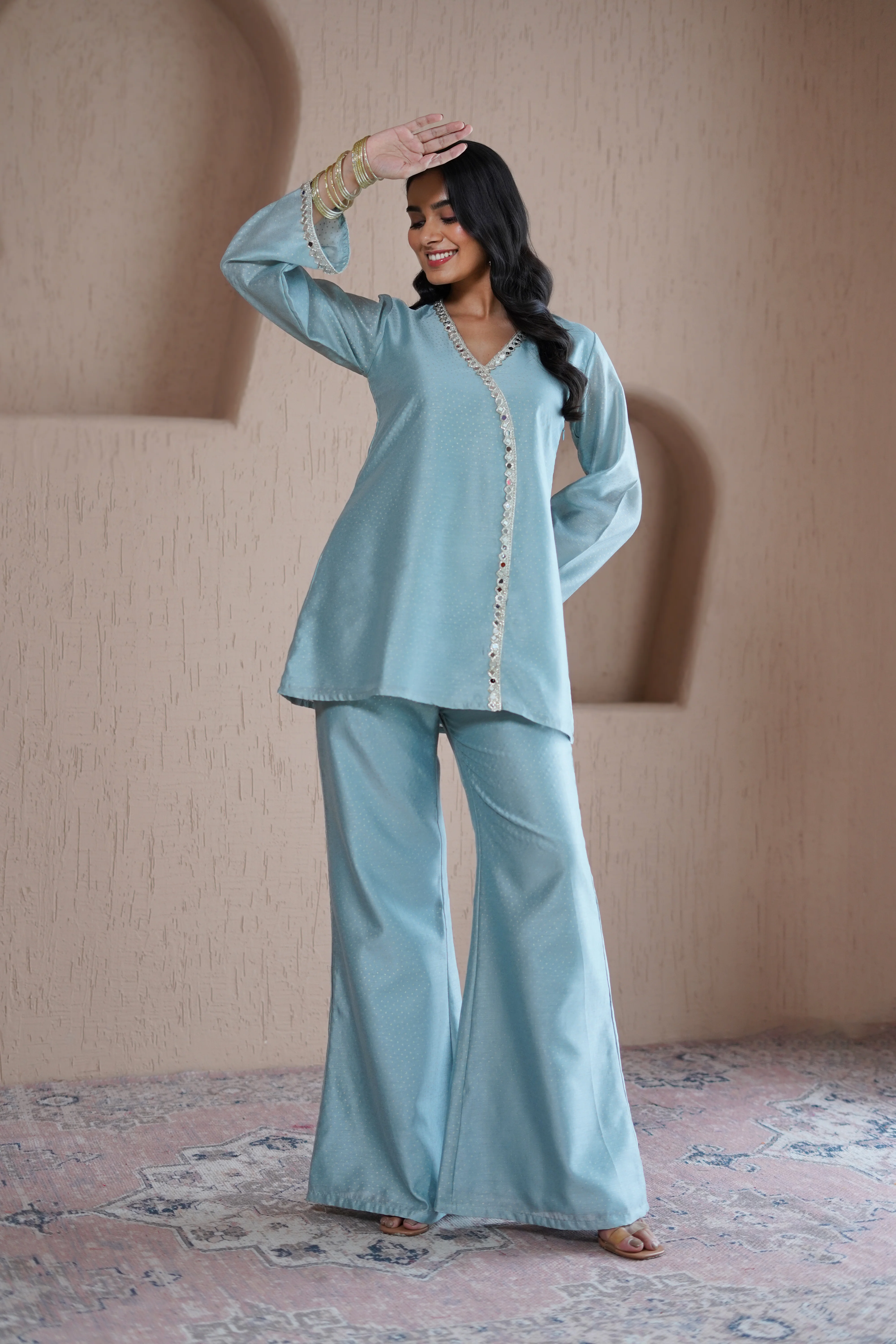 Alaya Resham Blue V-Neck Kurta Set - Image 3