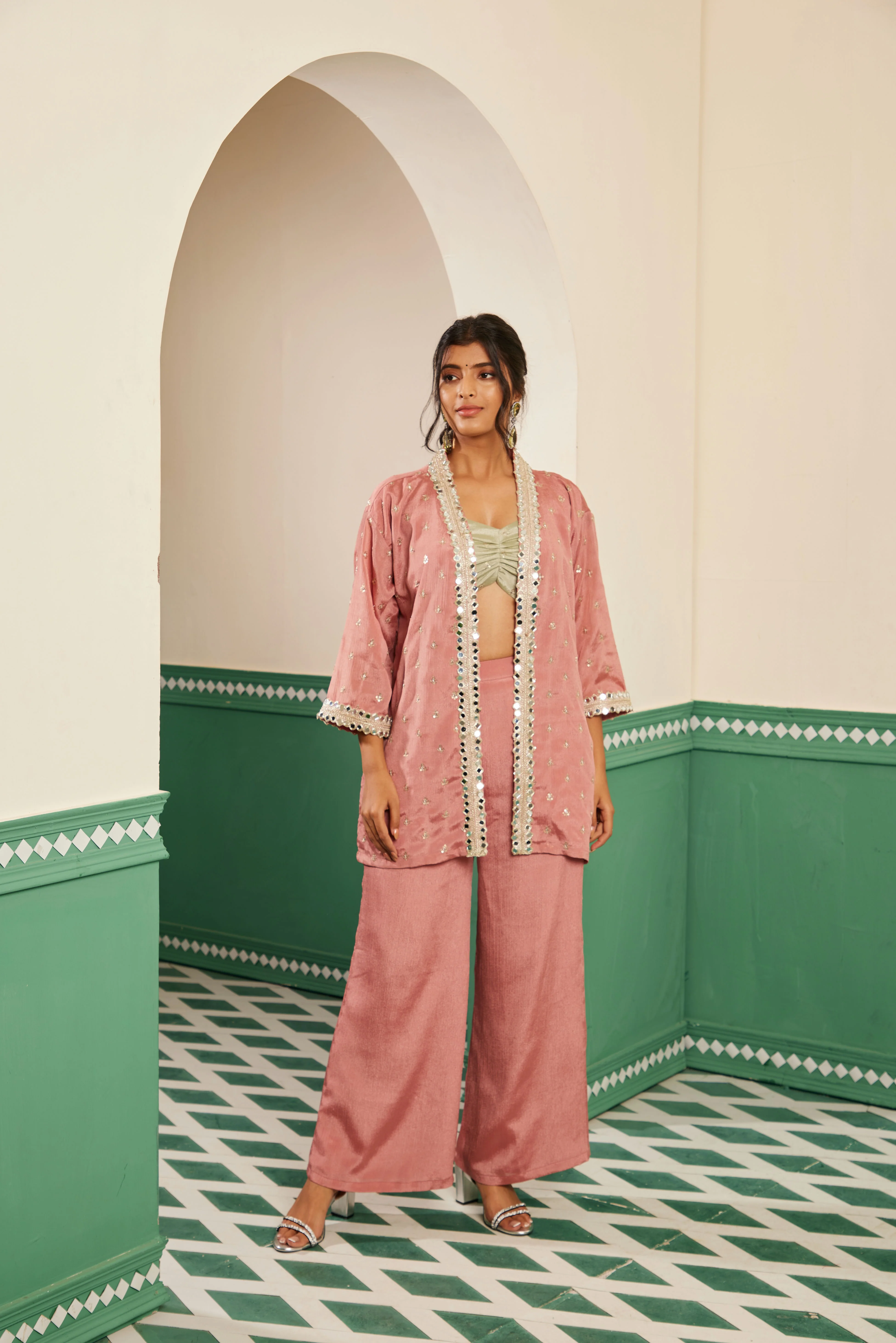 Sajda Onion Pink Mirrorwork Overlay - Image 3